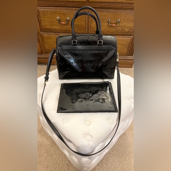 Michael Kors Kara Medium Duffle Signature Handbag/Wristlet Set NWT RARE - Picture 7 of 12